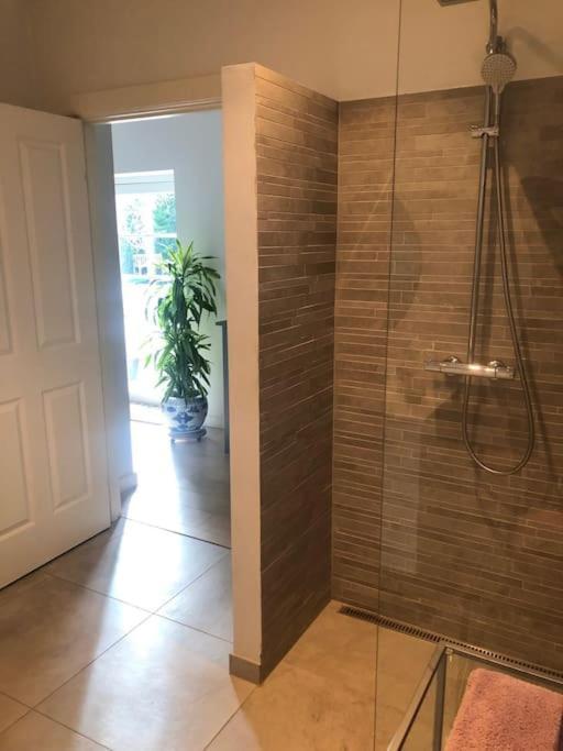 Cozy, Quiet Guest House Perfect For Business Or Pleasure Hillerød Esterno foto