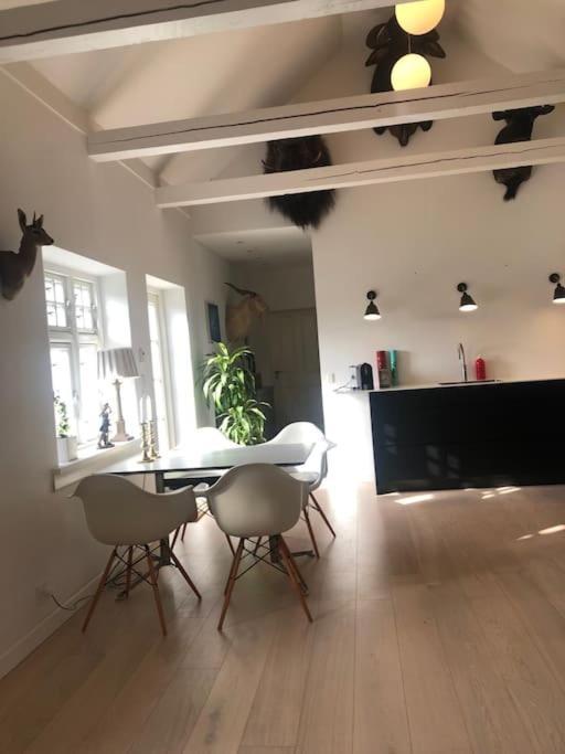 Cozy, Quiet Guest House Perfect For Business Or Pleasure Hillerød Esterno foto